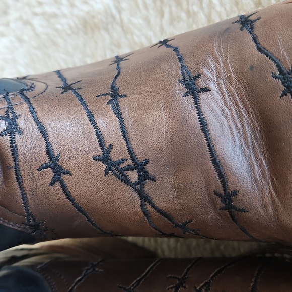 Men's *Keep Out With Longhorn Lights" Handmade Brown Leather Cowboy Boots ๐ค ๐ข๐ - Picture 5 of 17